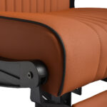 Gabbiano Levi Barber's Chair Braun mit schwarzem Gestell ohne Naht hinten – Bild 18